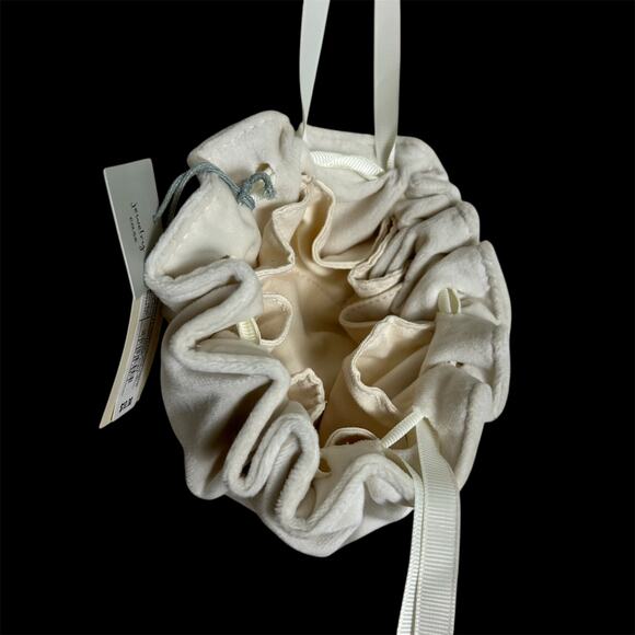 A New Day Jewelry Pouch Cream Velour Drawstring Travel Women's NWT - Picture 3 of 6